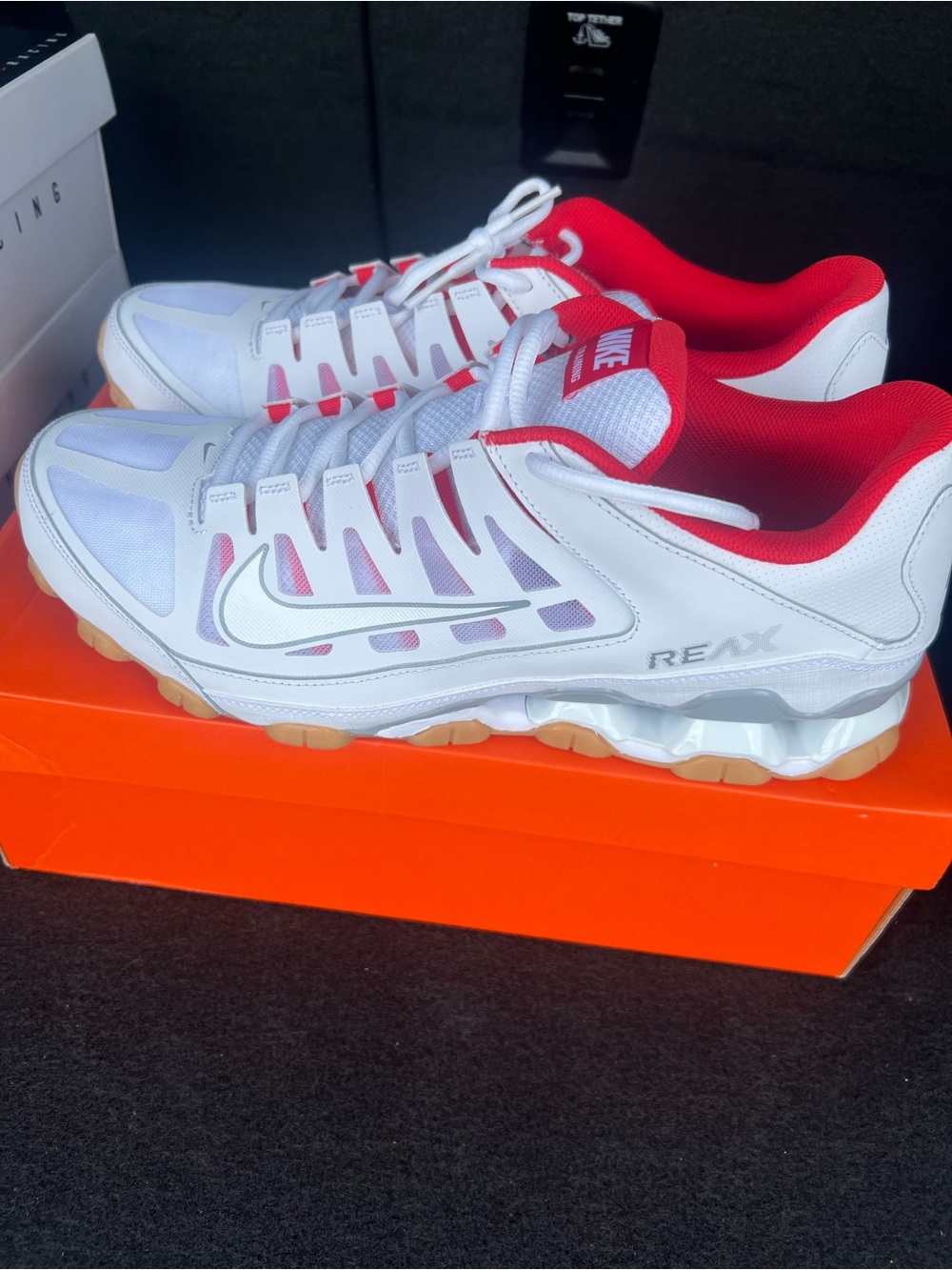 New W/ Box Men's Nike Reax 8 TR White/Wolf Grey/Chile Red/White 621716 103 14M!